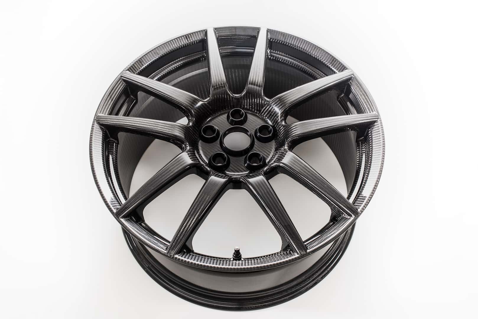 Ford GT Carbon-Fiber Wheels Showcase the Dynamic, Weight, NVH and Efficiency Advantages of Innovative Material